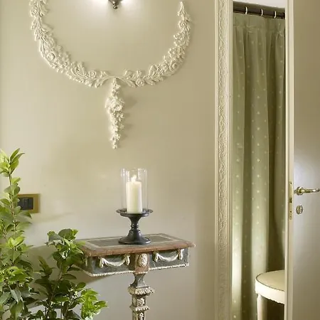 Suites Rome 4*