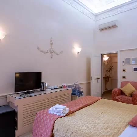 게스트하우스 Suites Rome 4*