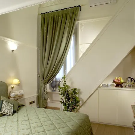 Pensionat Suites Rome 4*
