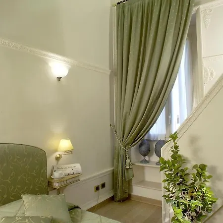 Suites Rome 4* Rom