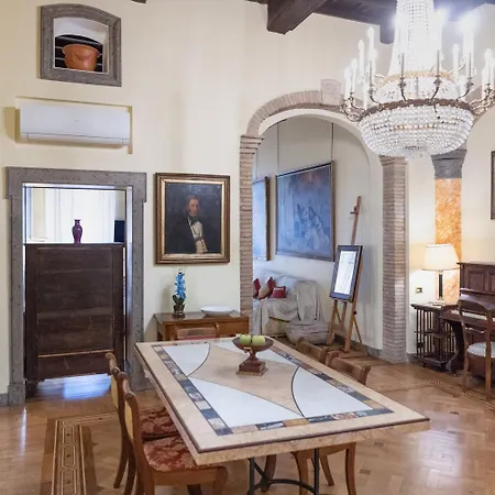 Suites Rome Casa de hóspedes 4*